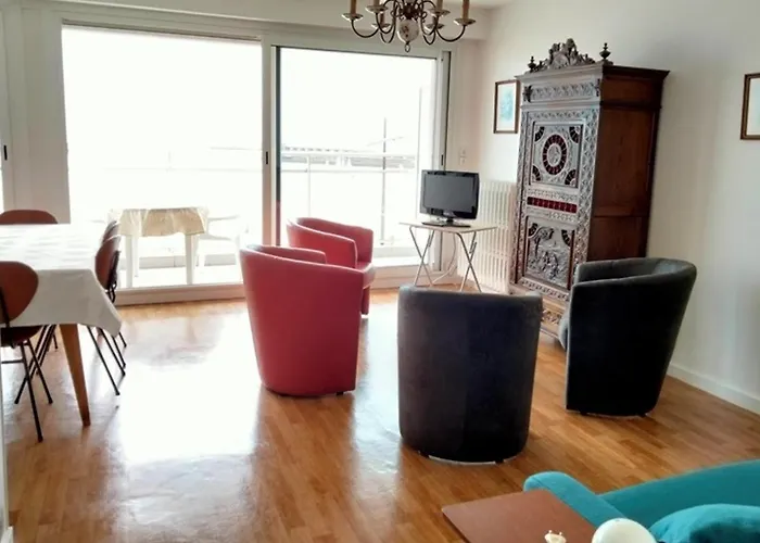 Face Au Coeur Des Sables D'olonne - Balcon Sud, Equipe, 2 Pers. - Fr-1-331-218 *